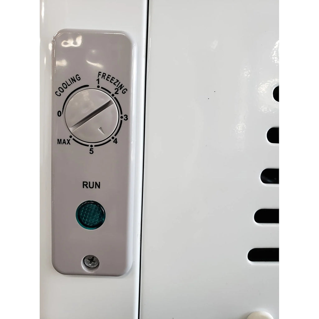 7.4 cu. ft. White Chest Freezer Q23960