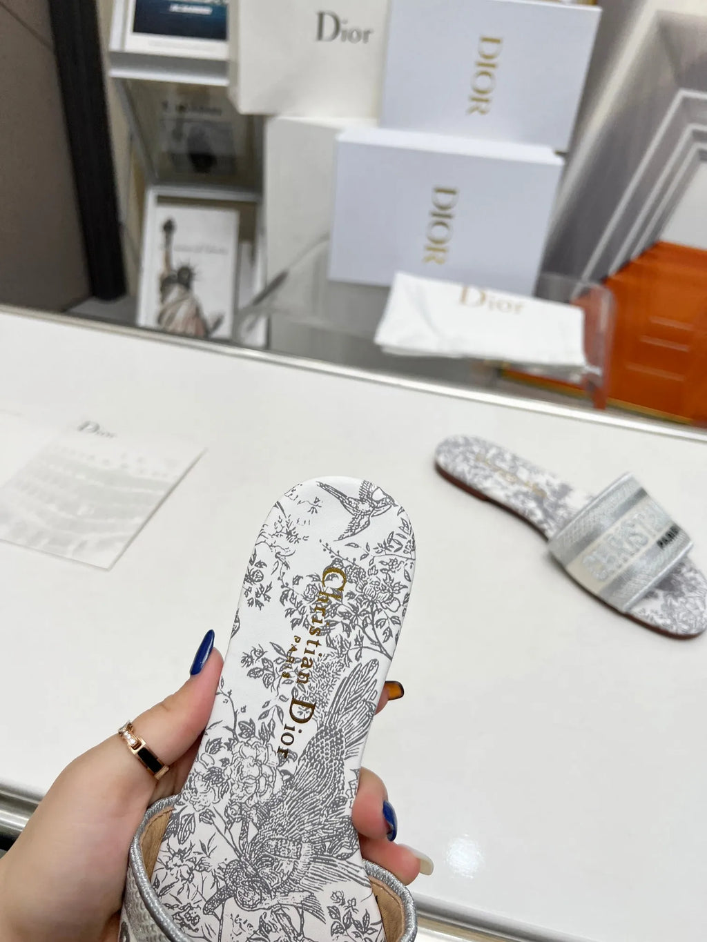 Women Slippers P708