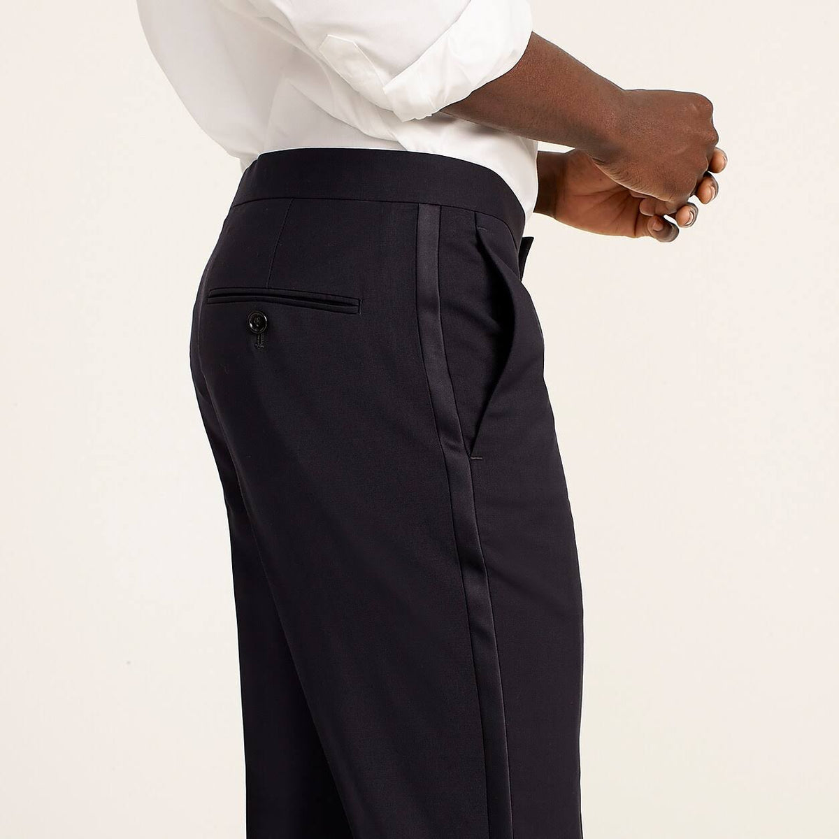 Slim-Fit Tuxedo Pant in Italian Wool E12421