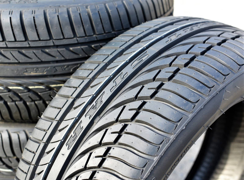 225/30R22 86w XL High Performance Summer Tire V2896