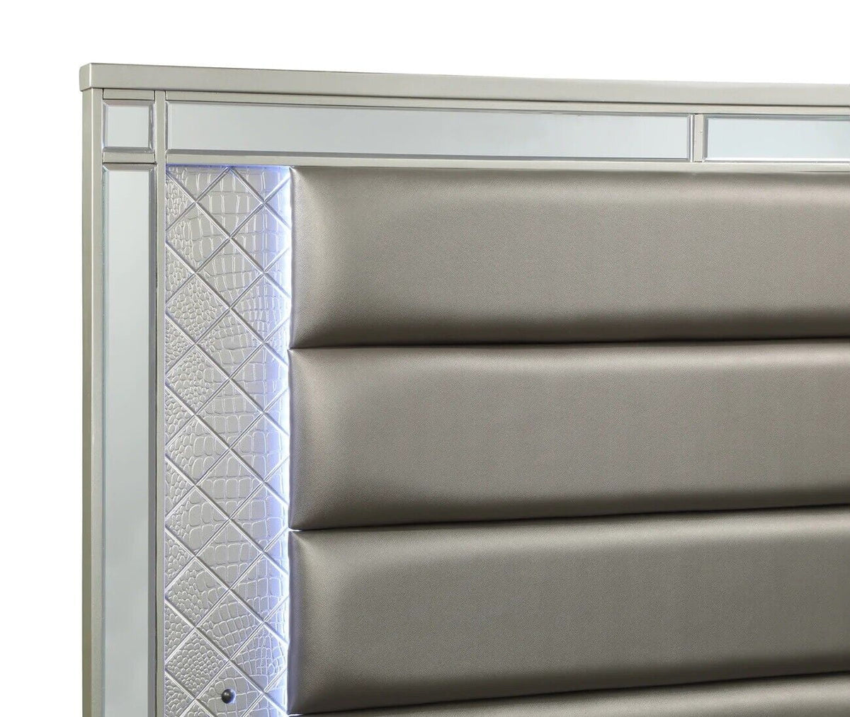 3pc Queen Size Upholstery LED Bed and Nightstands D420