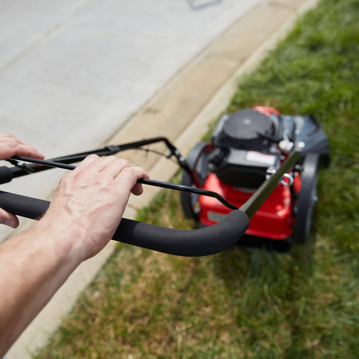 Red 22-in String Trimmer Mower X7460