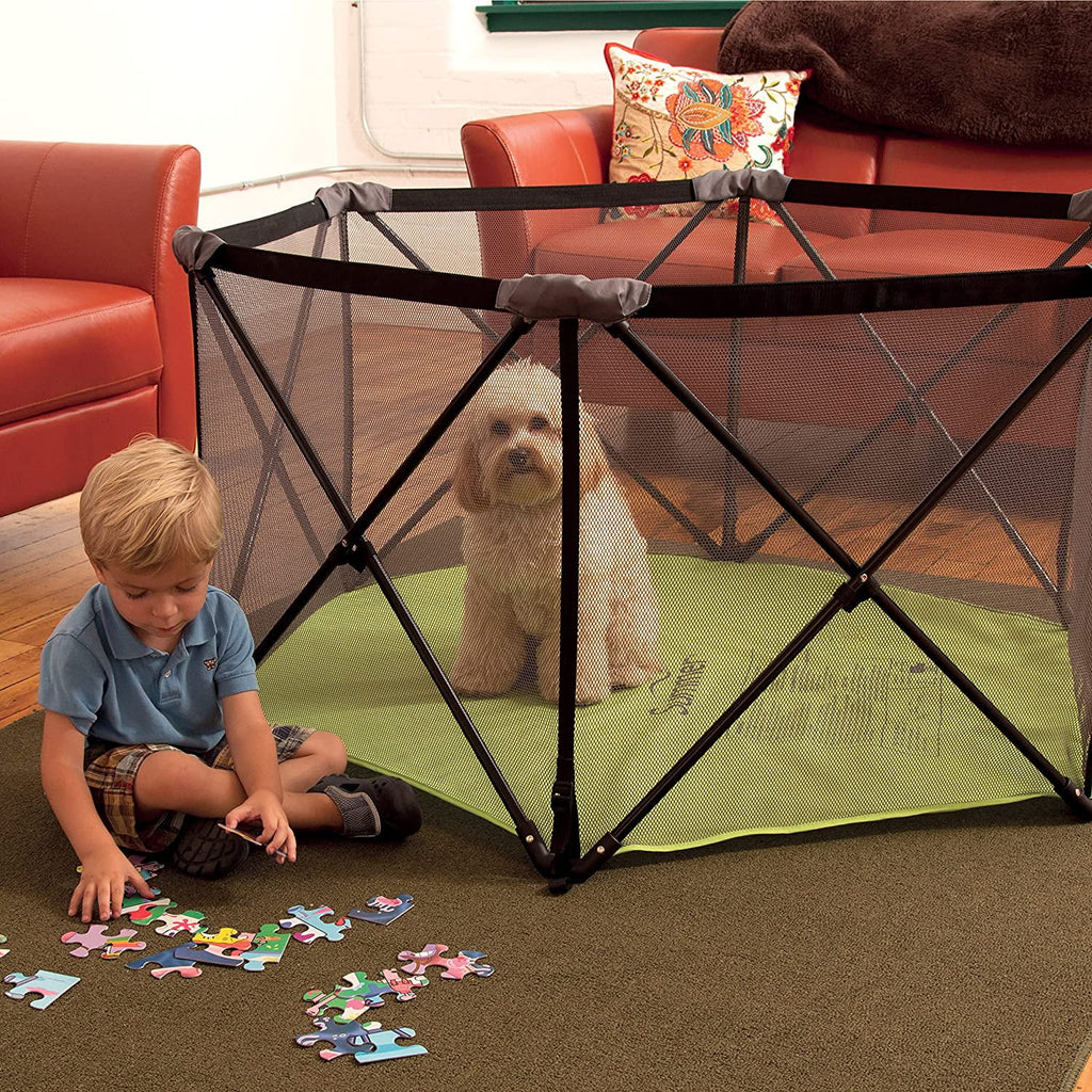 Portable Playard with Compact Fold E753