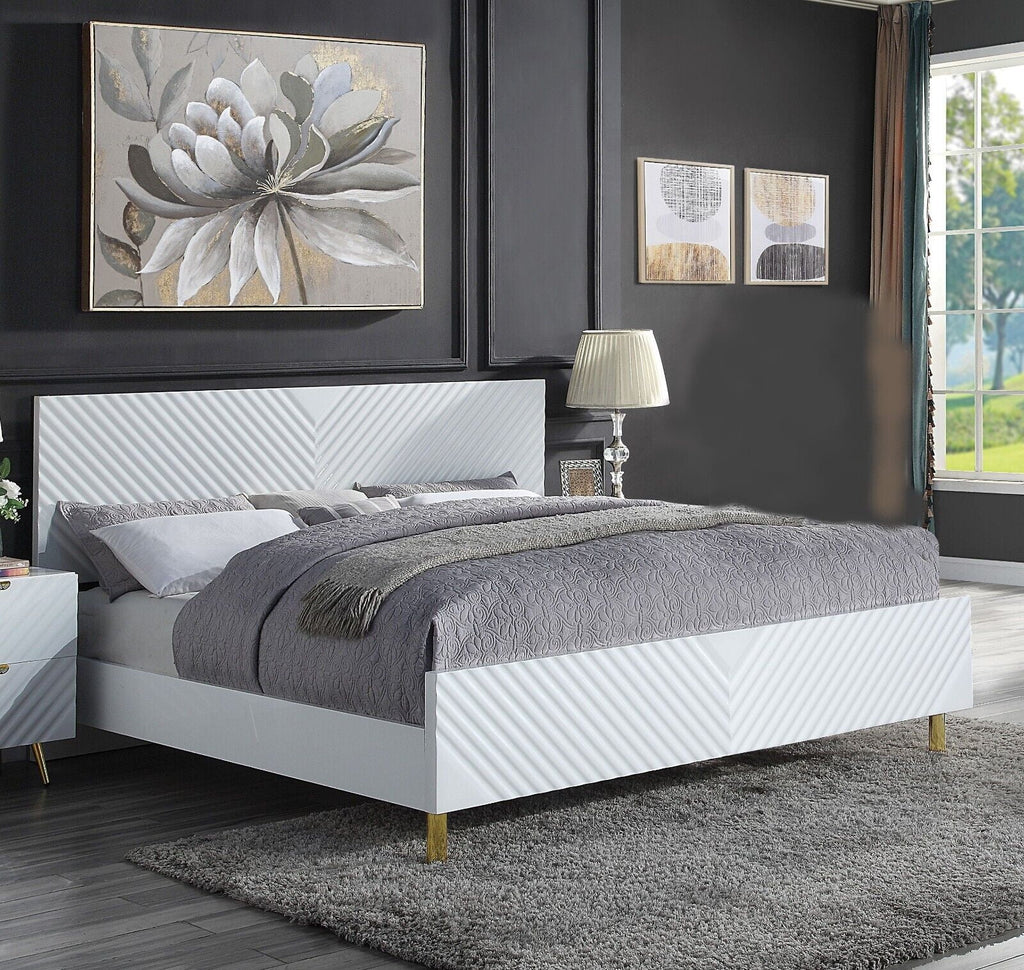 White Gloss Finish Eastern King Size Bed Z978705