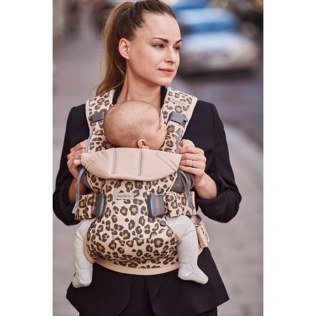 Beige Cotton Baby Carrier Q7800