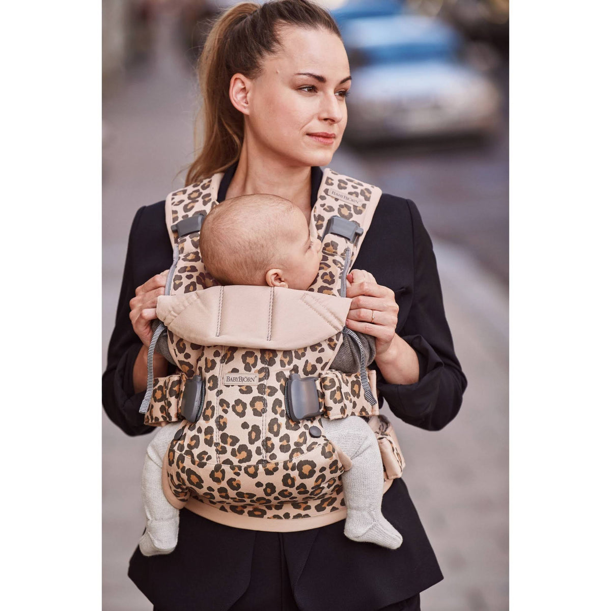 Beige Cotton Baby Carrier Q7800