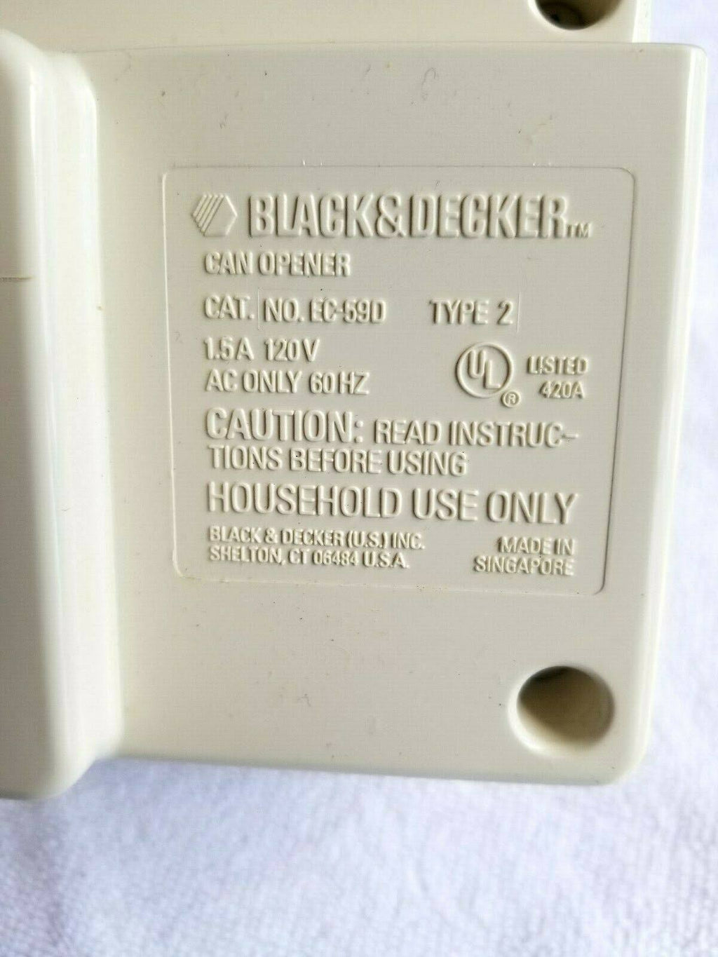 Black Electric Can Opener Y112604