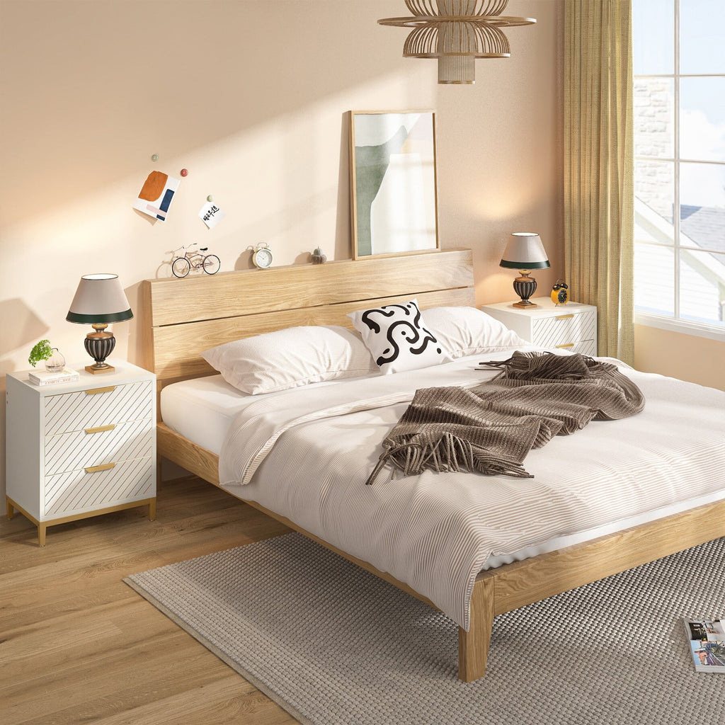 Light Wood Grain Nightstand with Drawers A624
