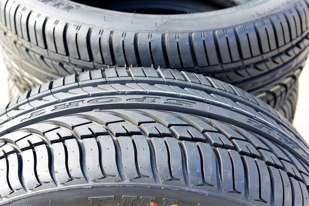 225/30R22 86w XL High Performance Summer Tire V2896