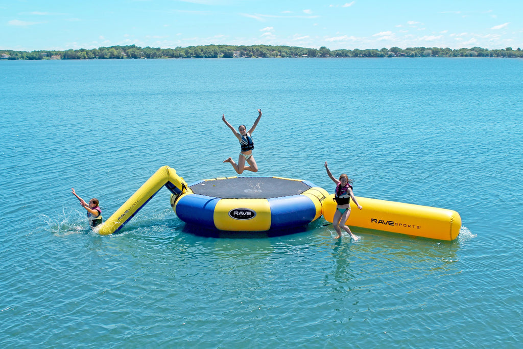 Bongo 13 Water Bouncer with Small Slide and Small Log W709