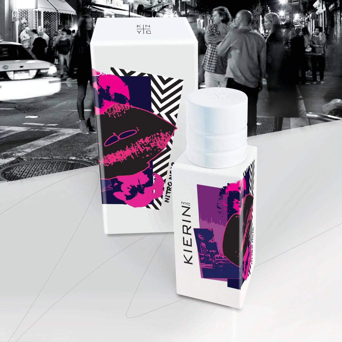 Eau de Parfum Spray 1.7 fl.oz / 50ml X183
